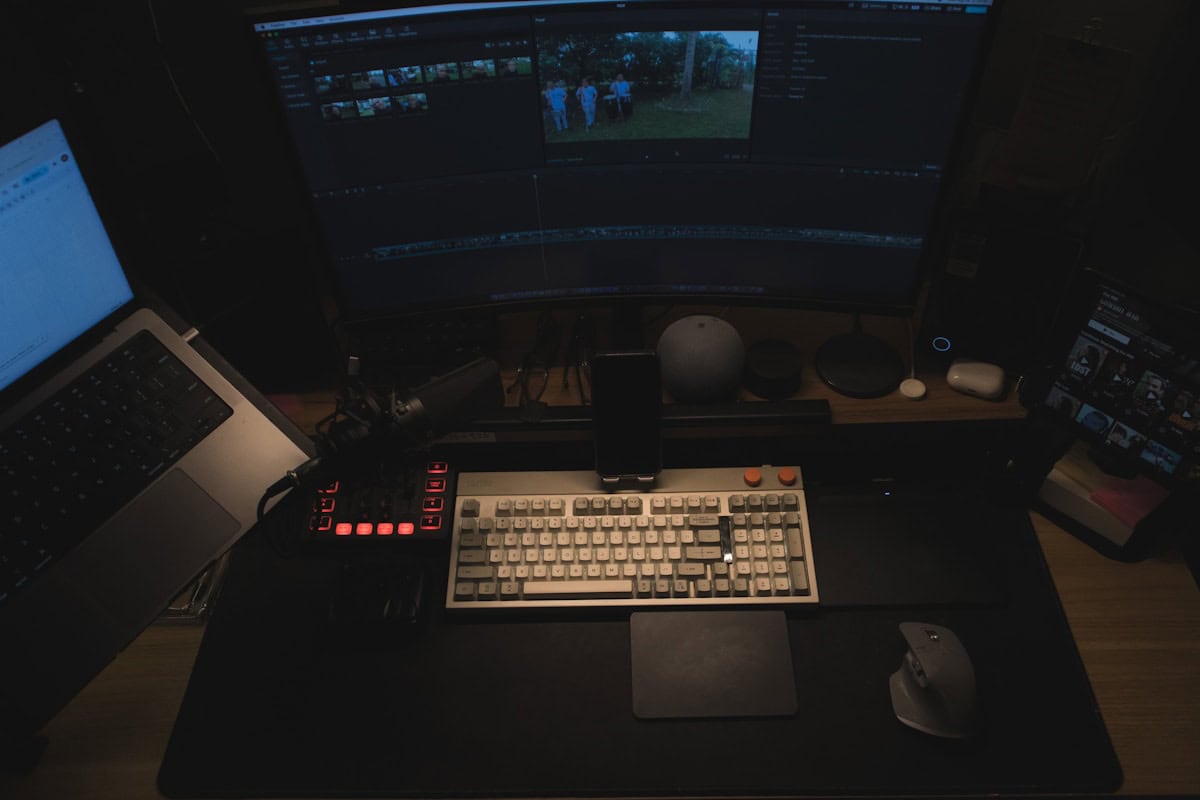 Windows 11 Home vs Pro comparison - two laptops on a desk